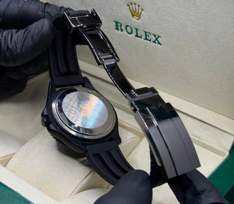 Rolex submariner strap with rotating golden &amp; black dial date just