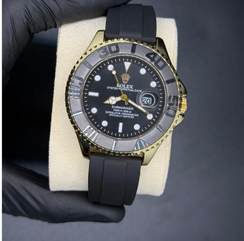 Rolex submariner strap with rotating golden &amp; black dial date just